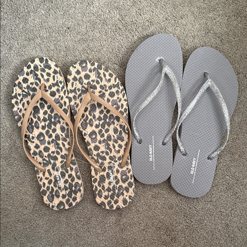 2 pack of Old Navy Leopard Print and Gray Flip Flops